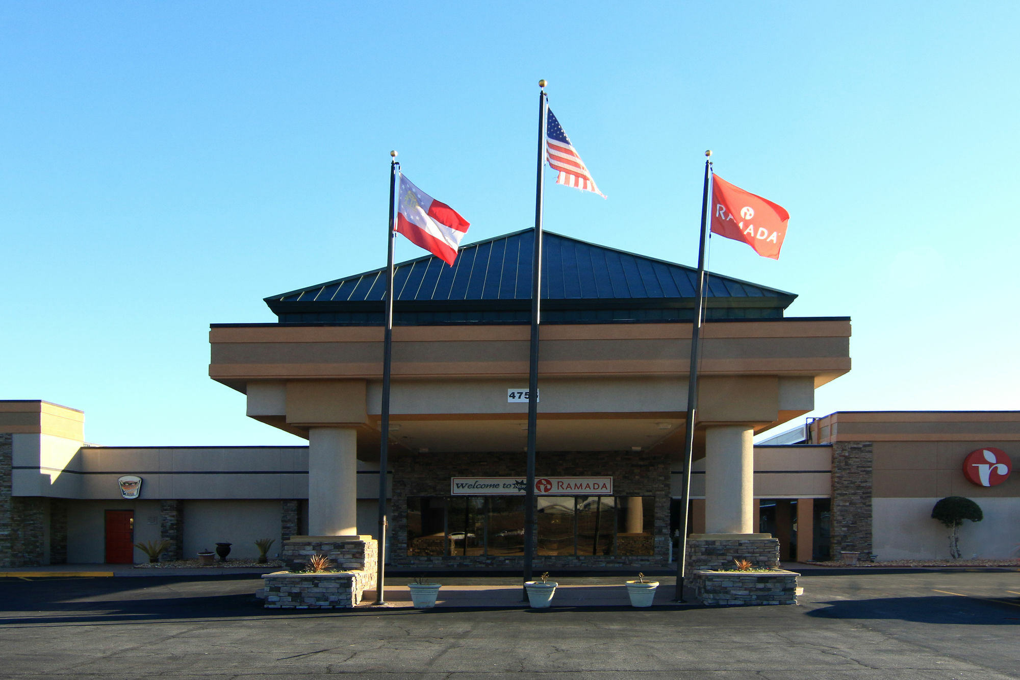Ramada By Wyndham Macon Hotel Eksteriør billede